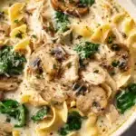 creamy chicken lasagna soup - featured image